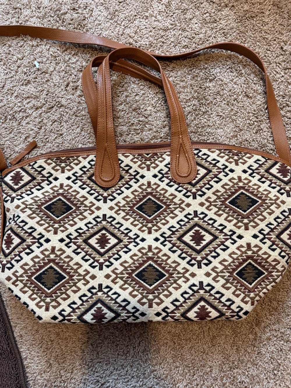 MYRA NEW WITHOUT TAGS Woven Aztec Tote Bag in Brown and Cream